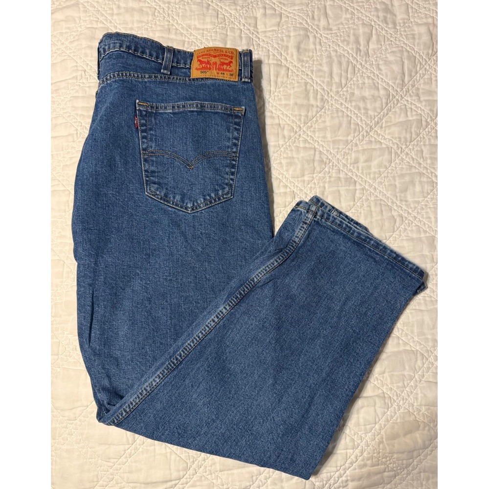 Levis 505 Regular Fit Straight Leg Jeans Mens 44x30 Medium Wash Blue Denim